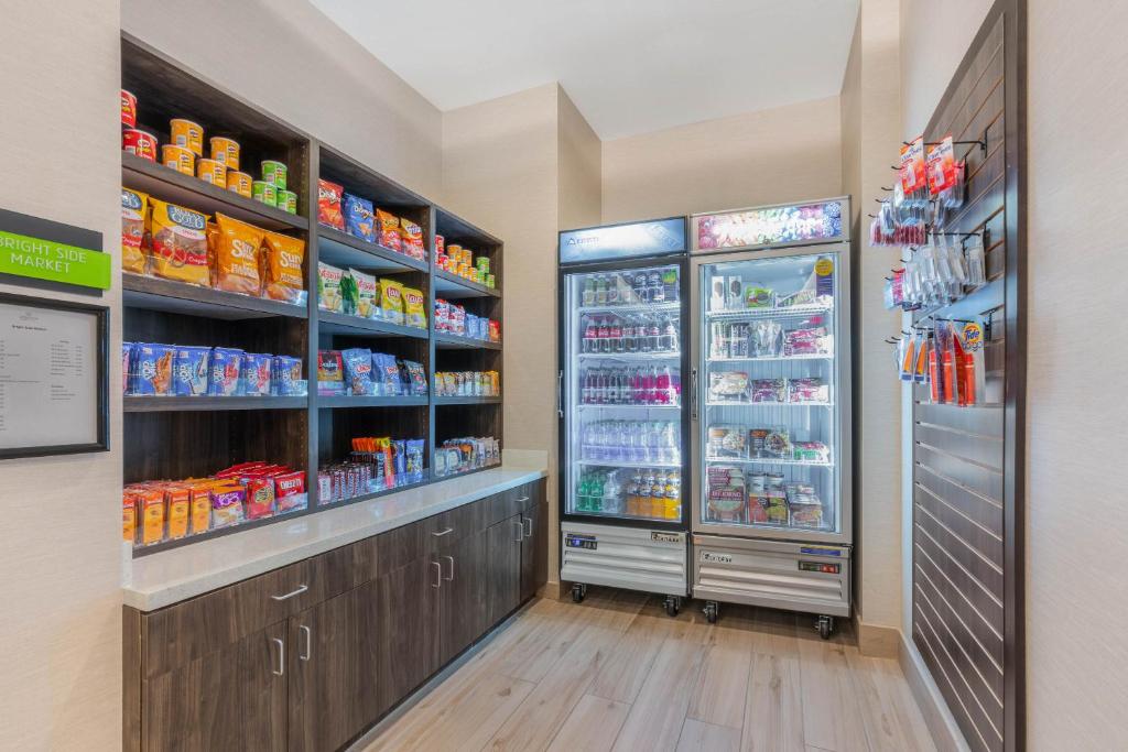 La Quinta Inn & Suites by Wyndham Houston Spring South