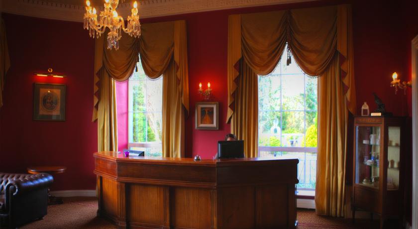 Castle Oaks House