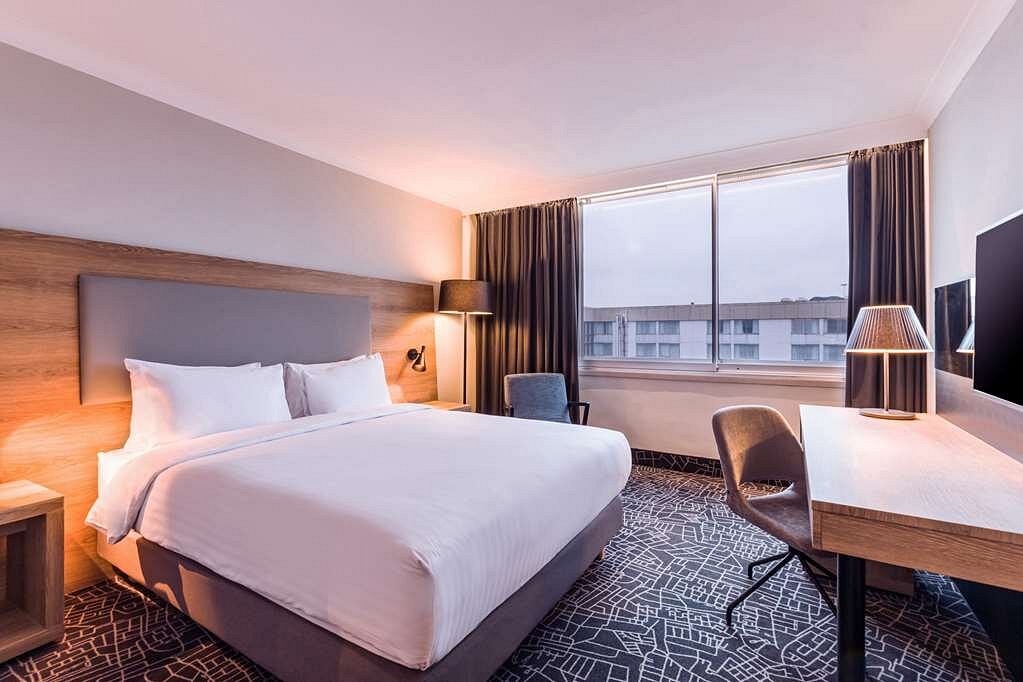 Park Inn by Radisson London Heathrow Airport Hotel