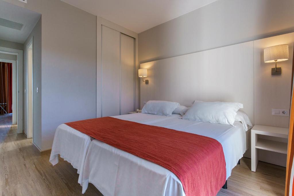 Minura Hotel Sur Menorca & Waterpark
