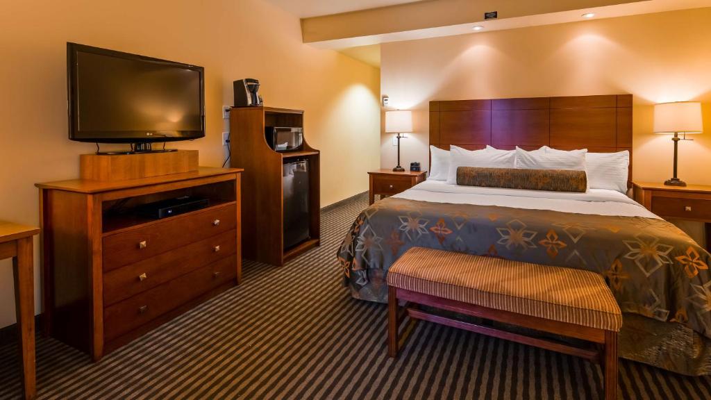 Best Western Plus Westgate Inn & Suites