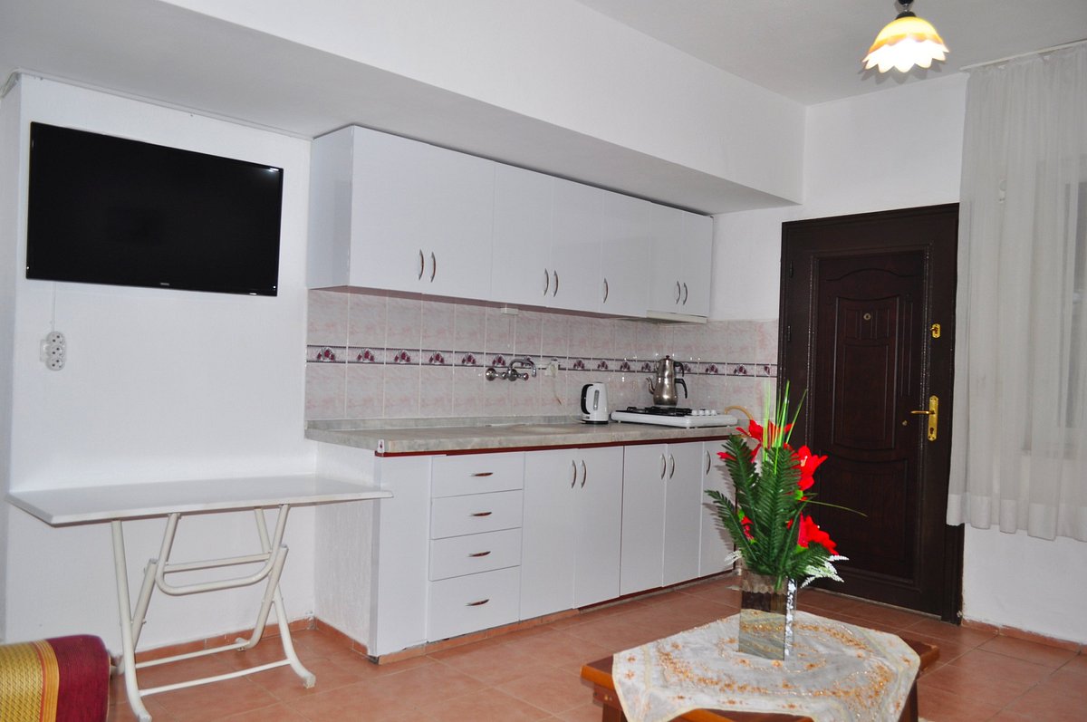 Mese Hotel And Apartments