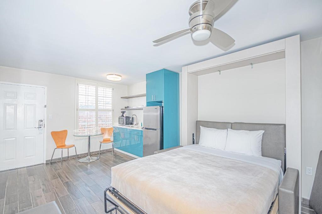 Seven Hills Suites