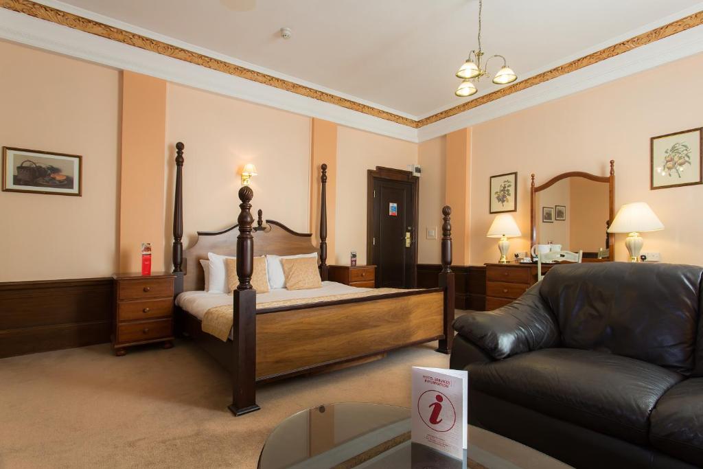 Britannia Adelphi Hotel