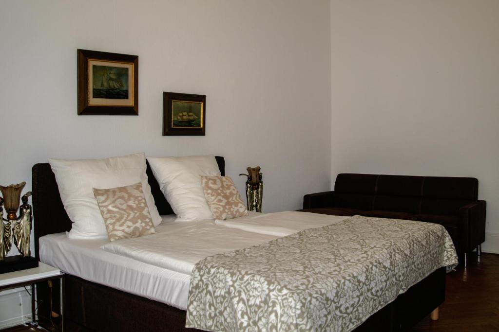 Hotel Midi Inn City West