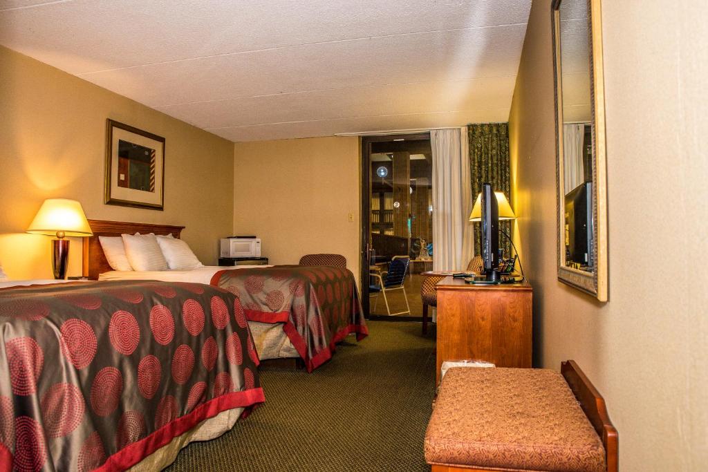 Ramada by Wyndham Alpena Hotel & Conference Center