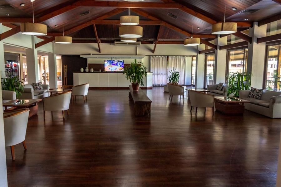 Hotel Raices Esturion