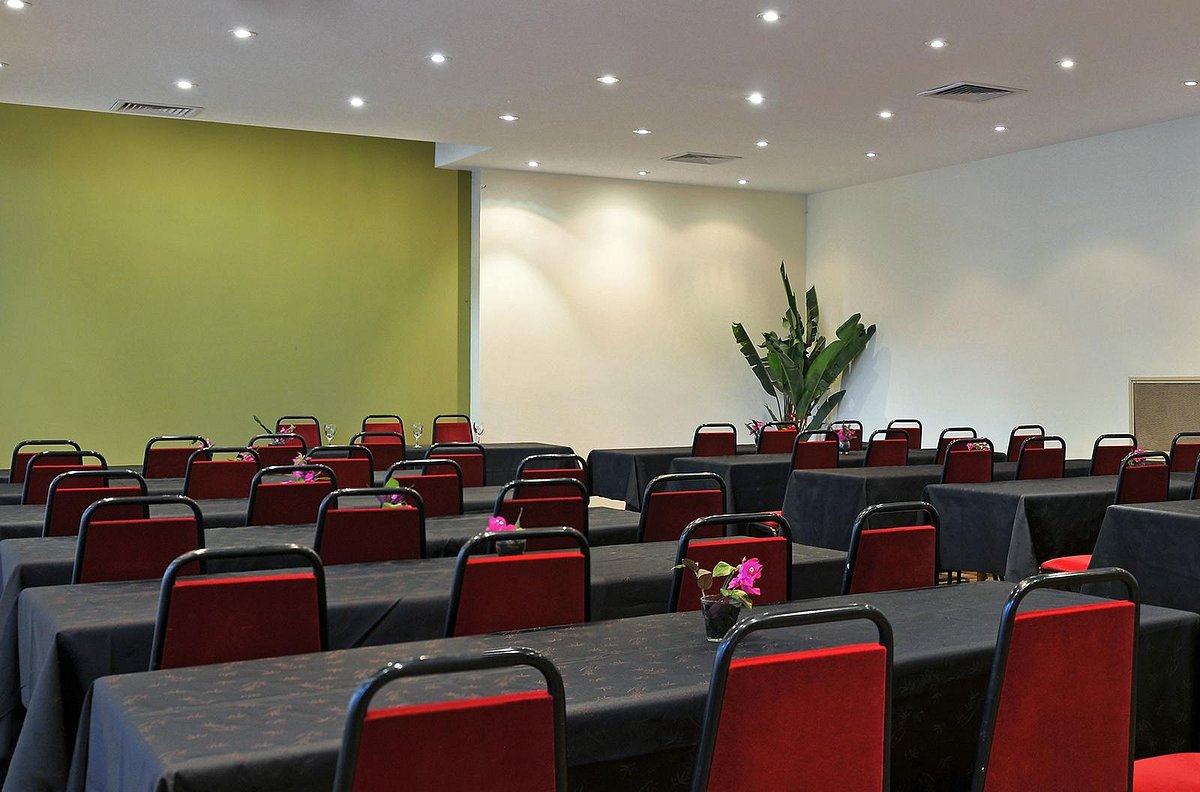 Hotel Raices Esturion