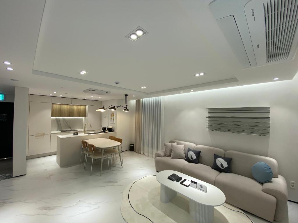 Hotel The Designers LYJ Suite Yeoksam