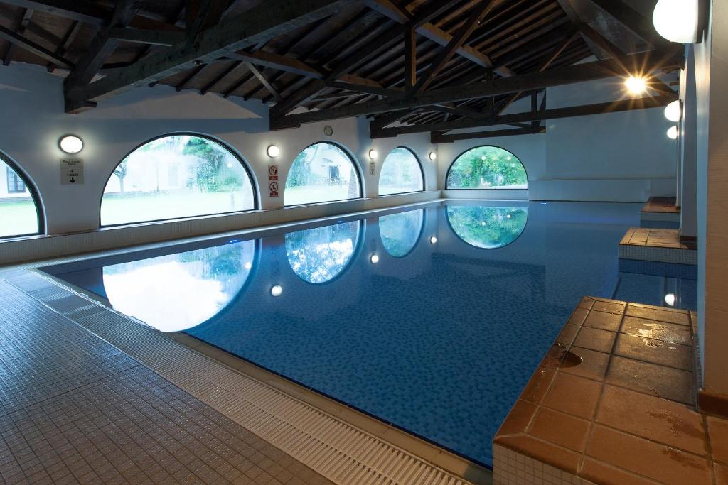 Europa Gatwick Hotel & Spa