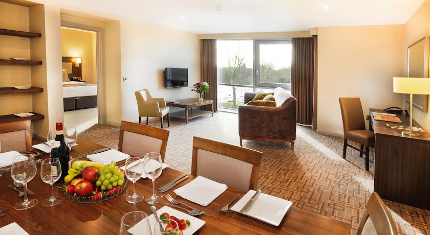 Heston Hyde Hotel