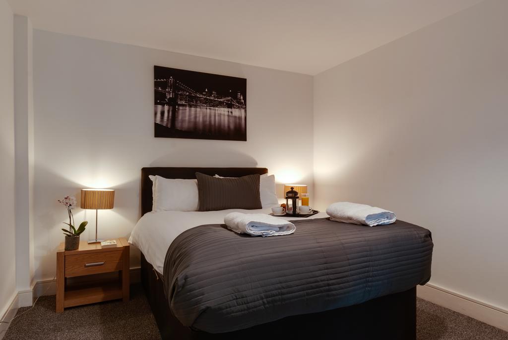 Base Serviced Apartments - Cumberland Apartments