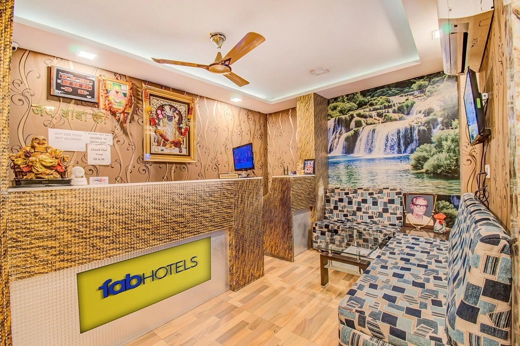 FabHotel Rajnandani Residency Bhawarkua