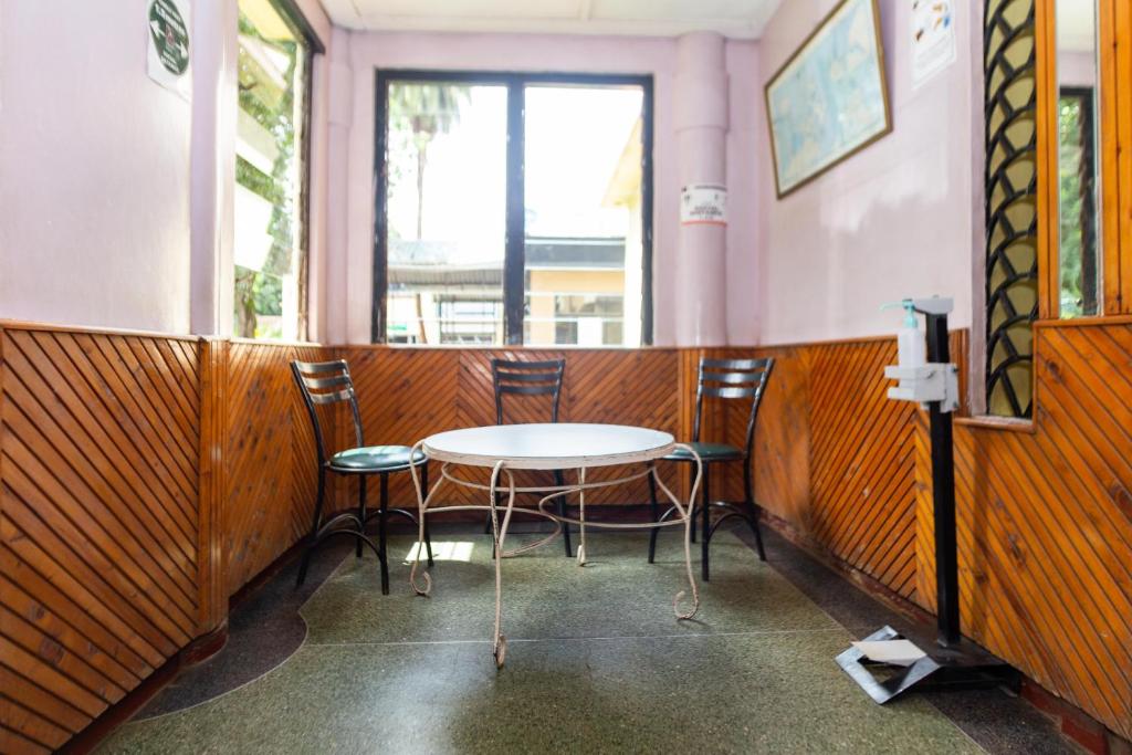 Impala Hotel