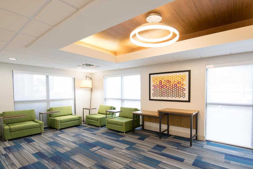 Holiday Inn Express ATLANTA-STONE MOUNTAIN
