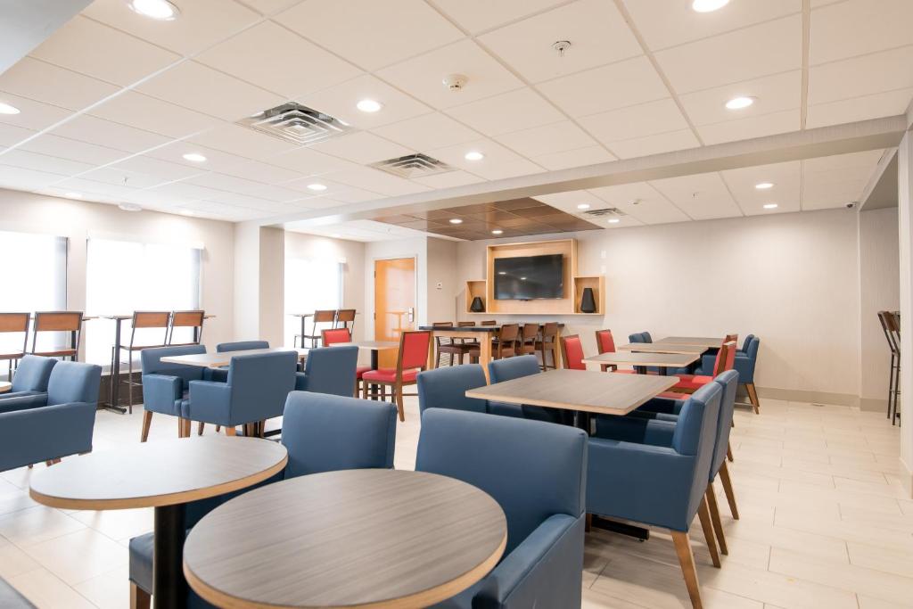 Holiday Inn Express ATLANTA-STONE MOUNTAIN
