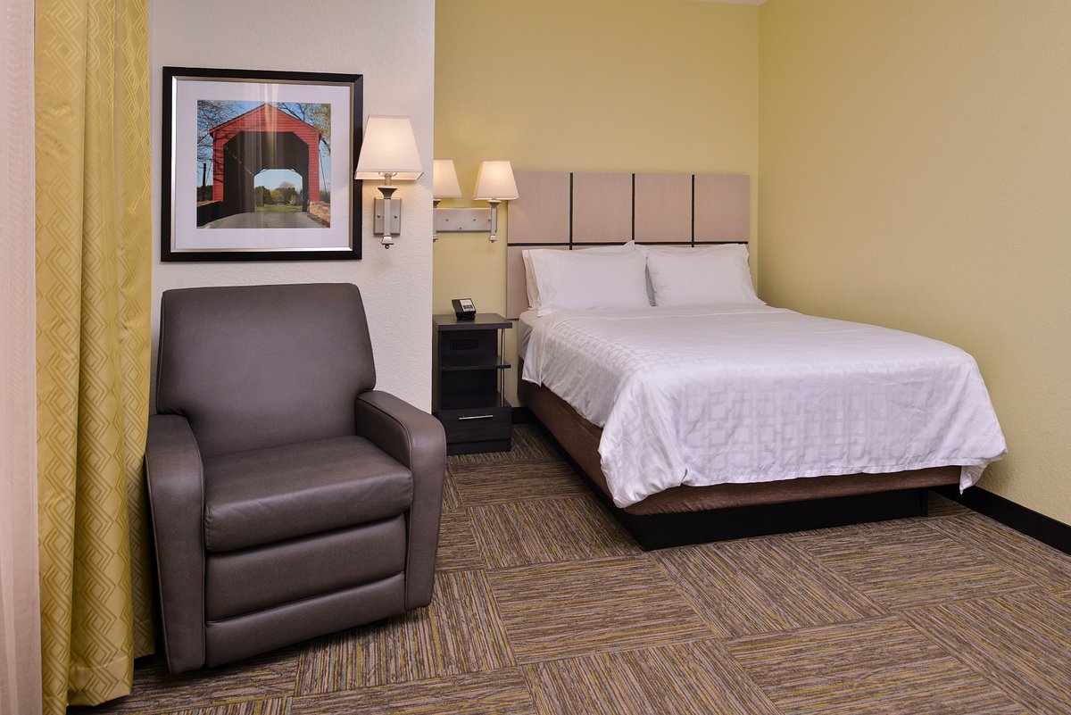 CANDLEWOOD SUITES TERRE HAUTE
