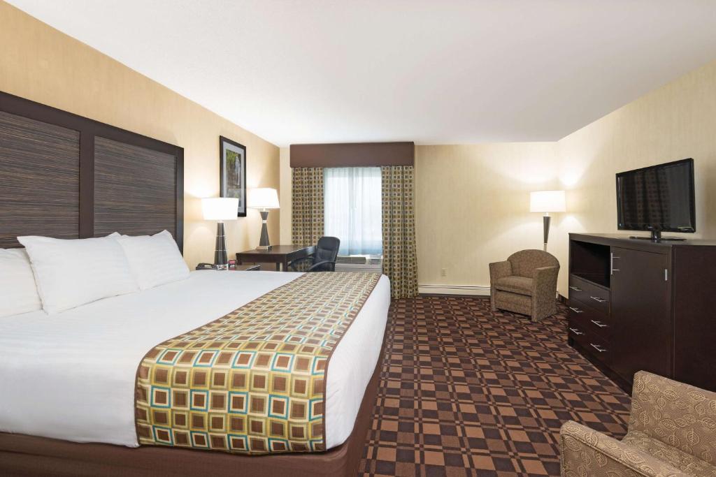 La Quinta Inn by Wyndham Buffalo Airport