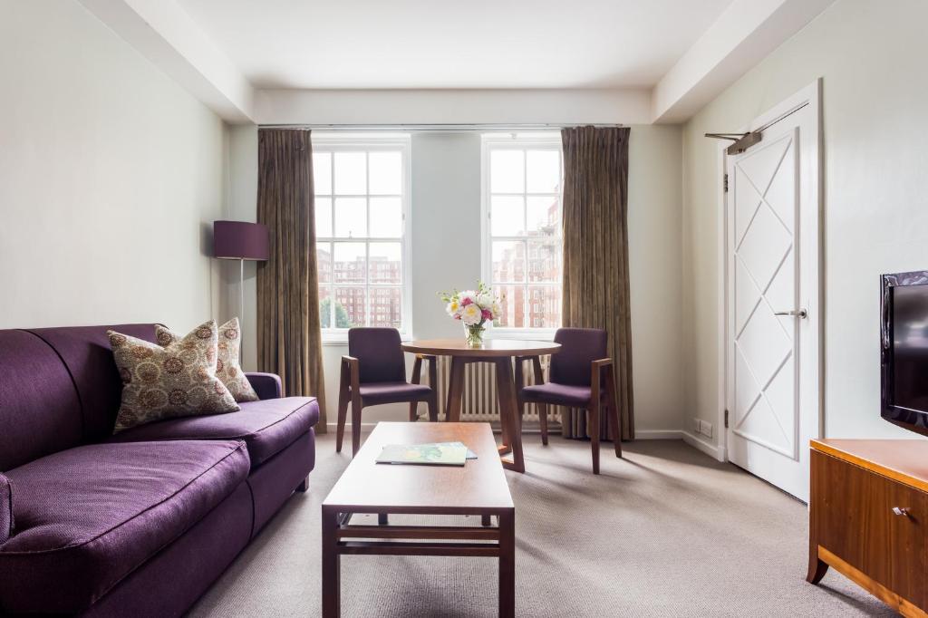 Dolphin House Serviced Apartments