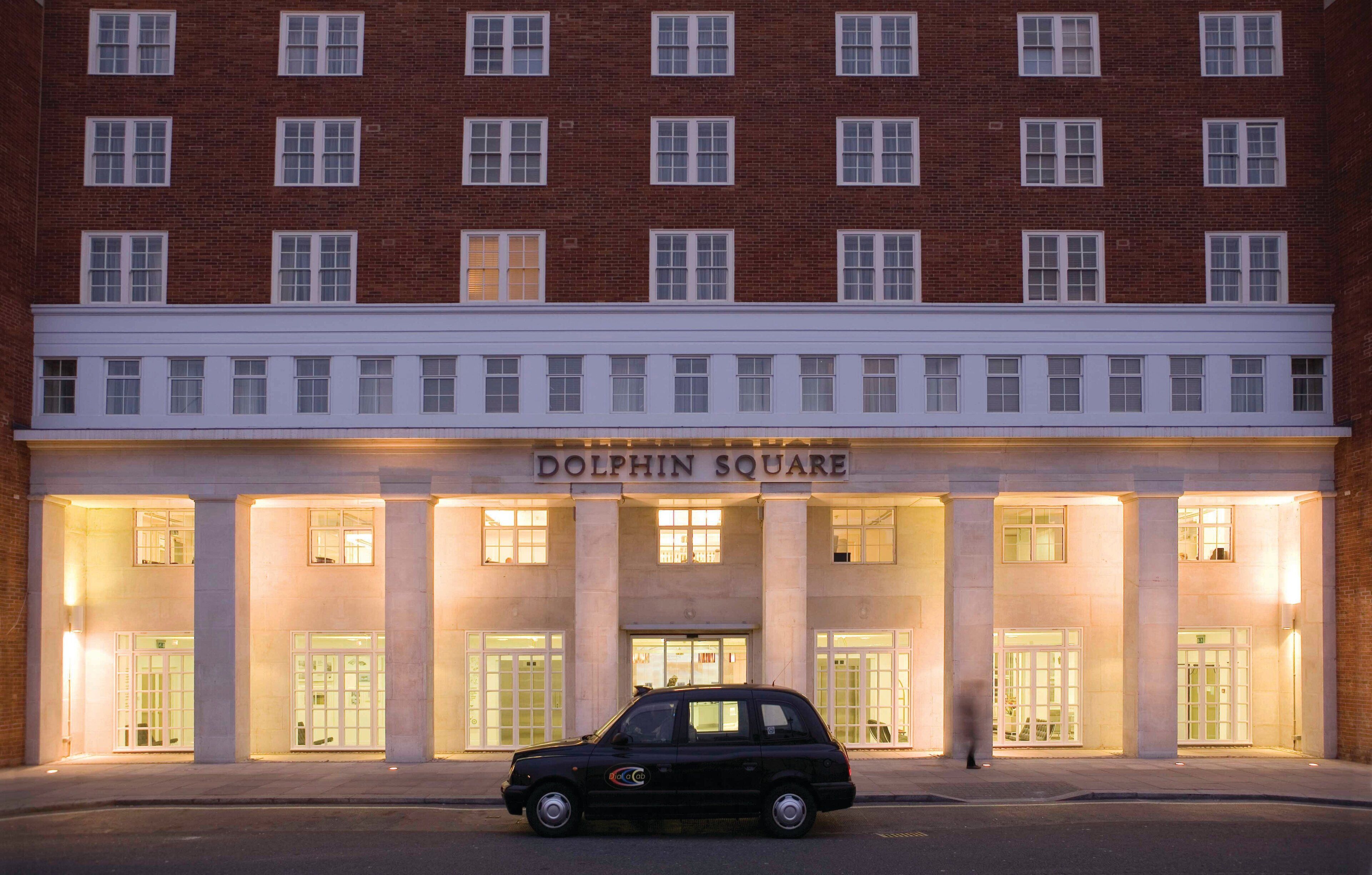 Dolphin House Serviced Apartments