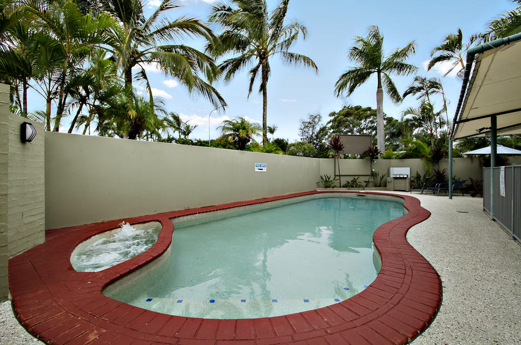 Le Court Villas