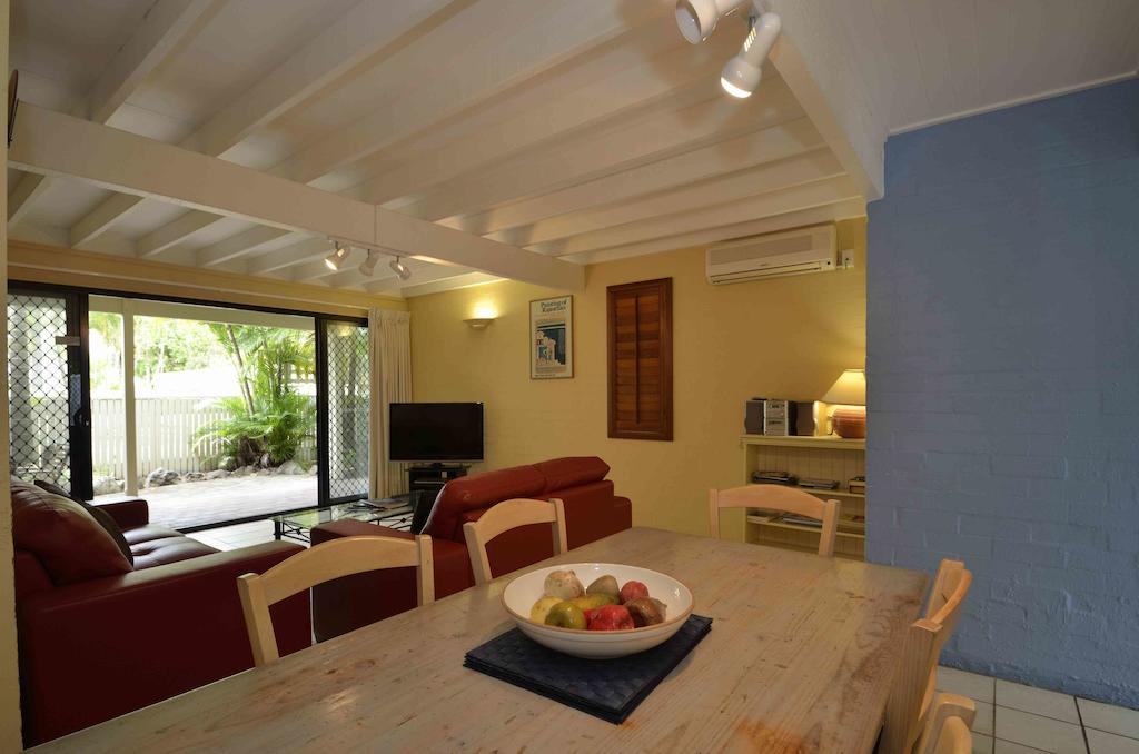 Le Court Villas