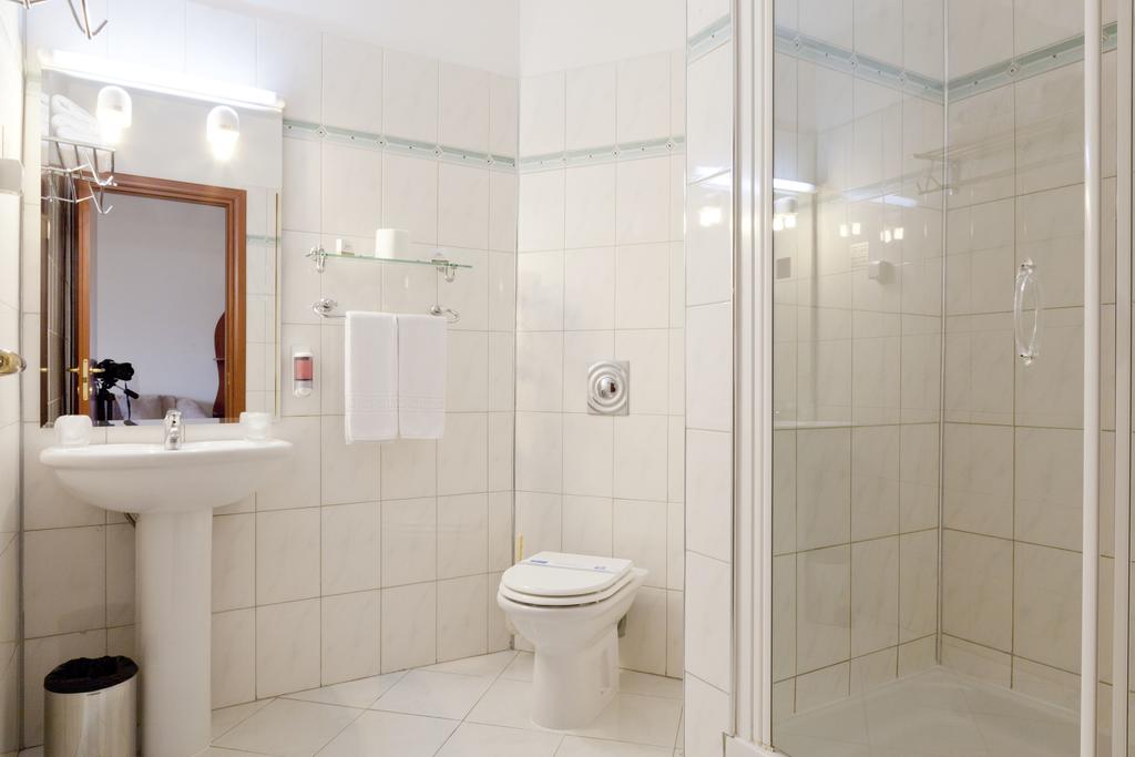 Euro Hotels International Triumf