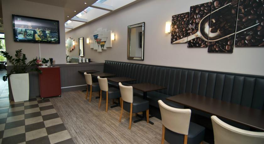 The London Pembury Hotel