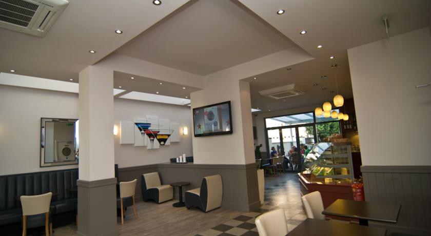 The London Pembury Hotel