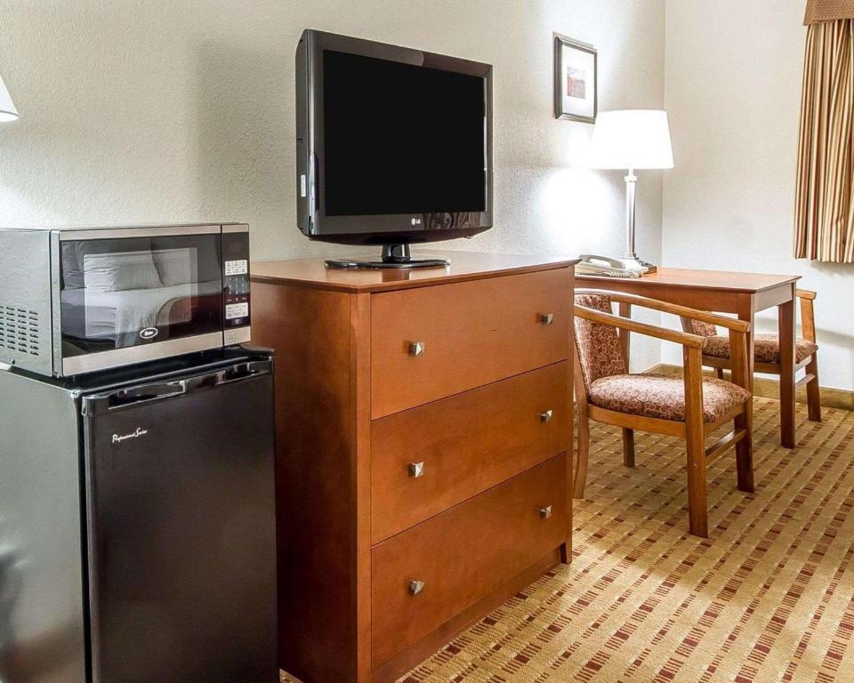 Quality Inn & Suites Eau Claire