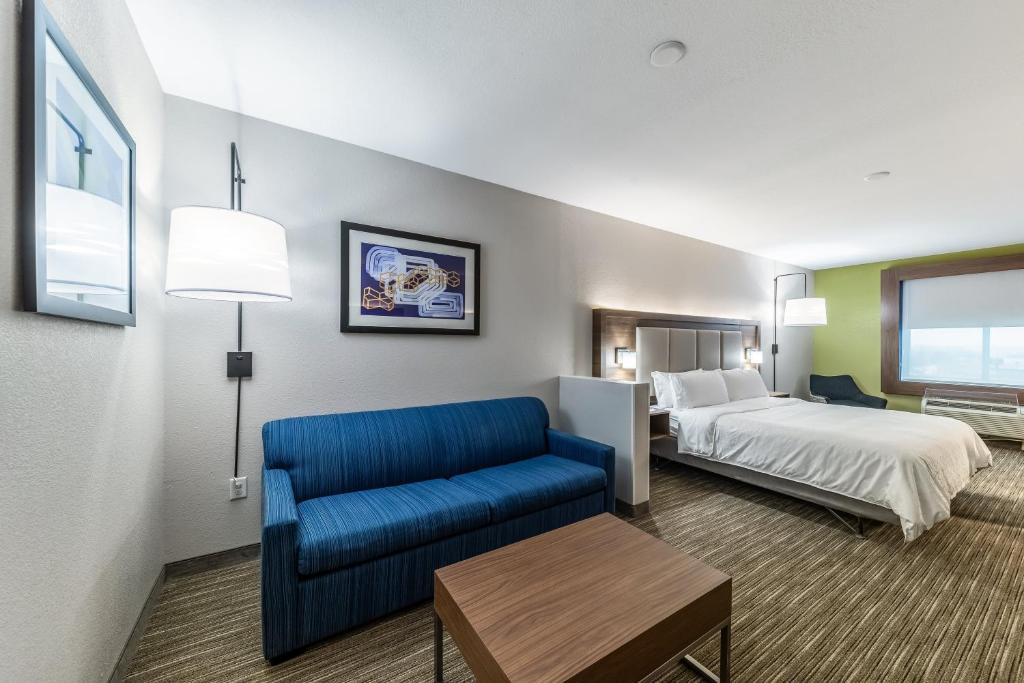 Holiday Inn FORT WORTH - FOSSIL CREEK