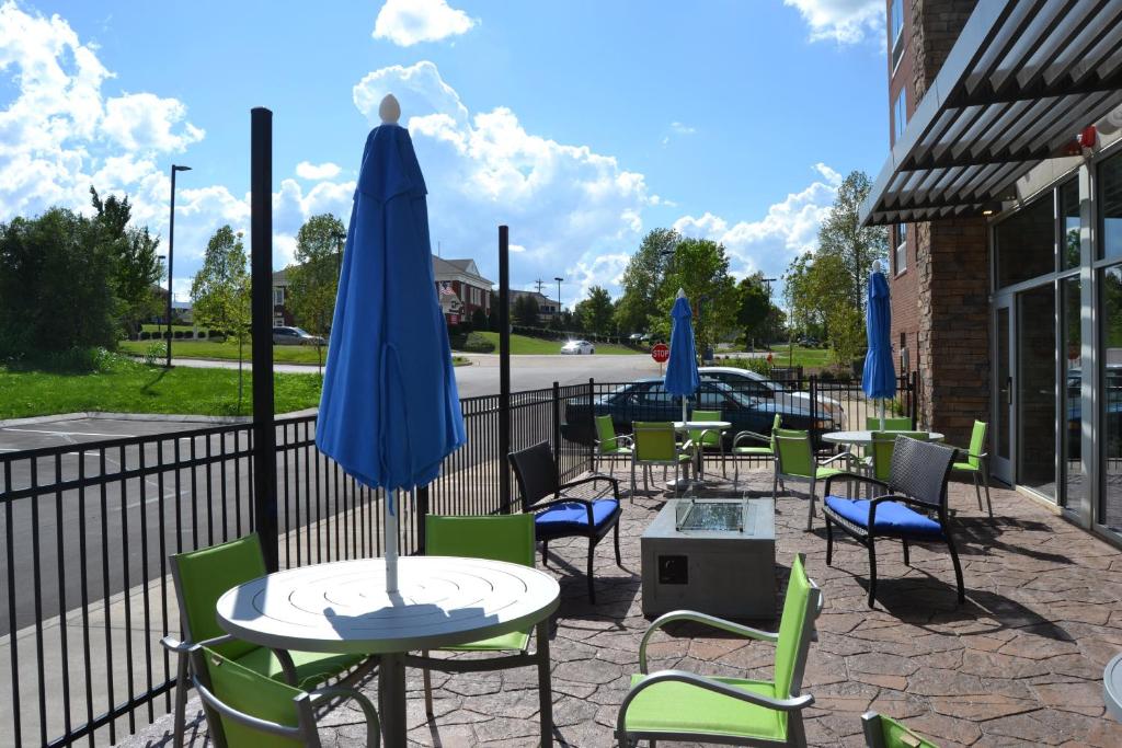 HOLIDAY INN EXPRESS AND SUITES GOODLETTSVILLE N NASHVILLE AN IHG HOTEL