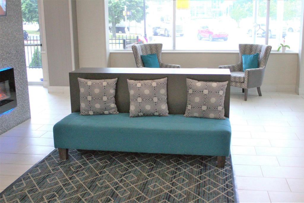 La Quinta Inn & Suites by Wyndham Indianapolis Downtown