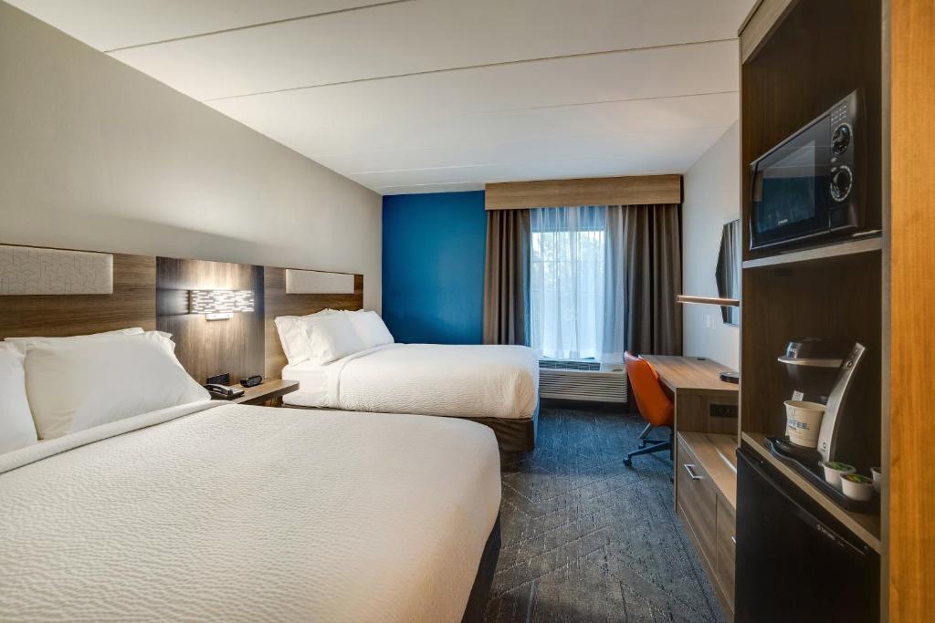 HOLIDAY INN EXPRESS HOTEL & SUITES I-95 CAPITOL BELTWAY-LARGO