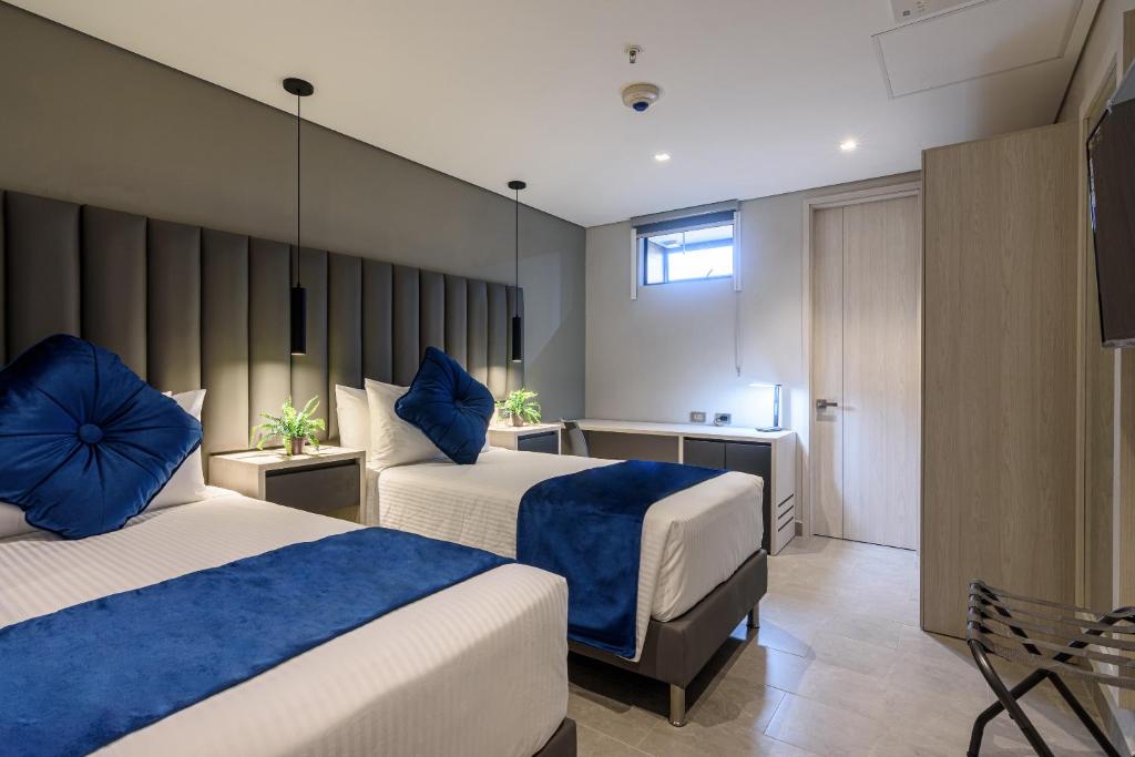 4 Sur Hotel