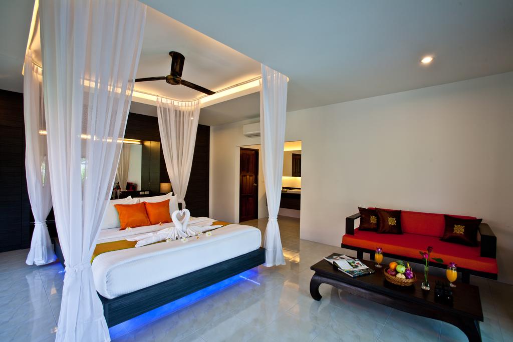 Thai Thani Pool Villa Resort