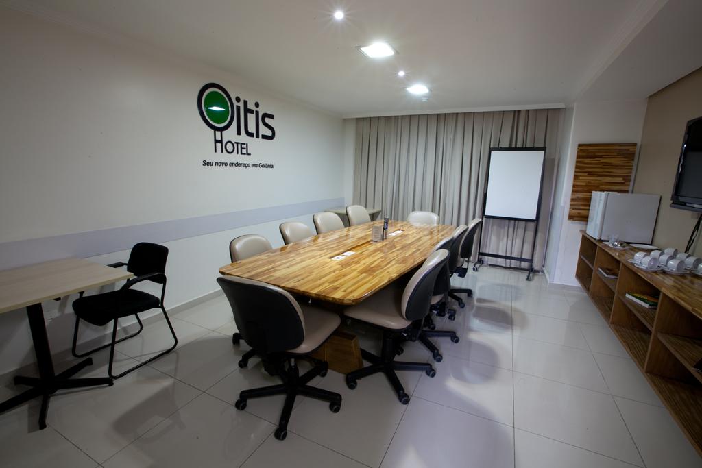 Oitis Hotel