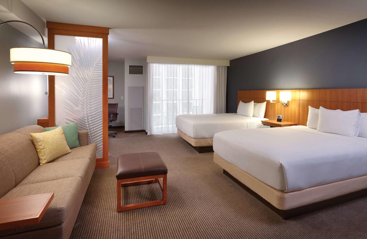 Hyatt Place Waikiki Beach
