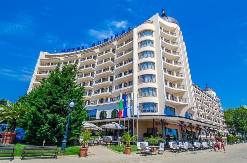 Admiral Hotel
