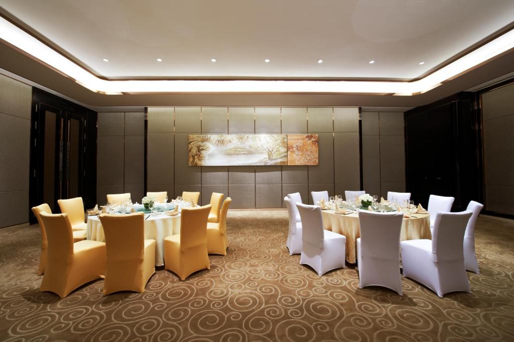 Four Points by Sheraton Langfang, Guan