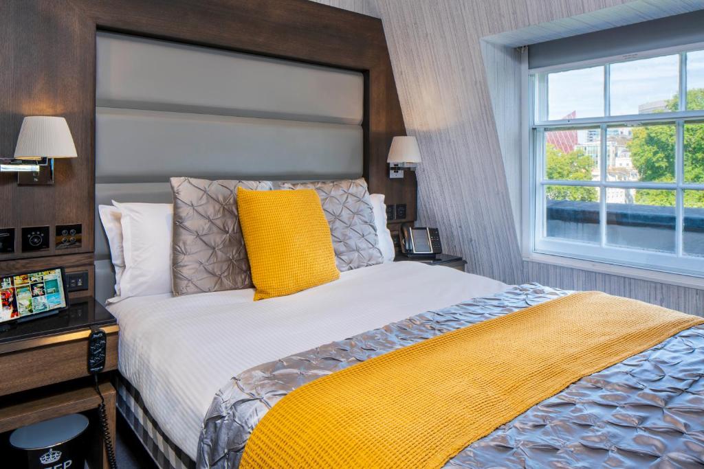 Eccleston Square Hotel
