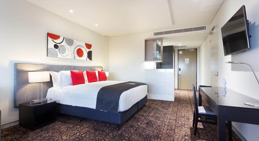 Calamvale Hotel Suites and Conference Centre