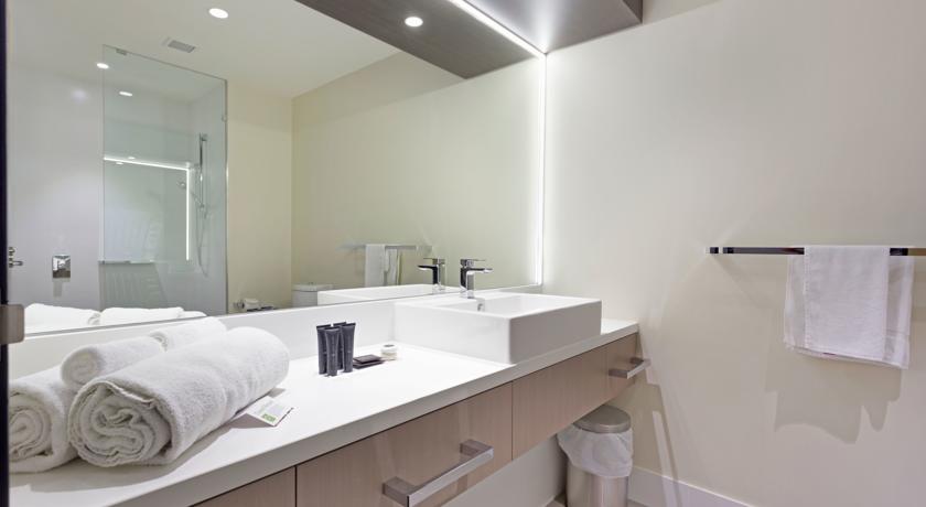 Calamvale Hotel Suites and Conference Centre