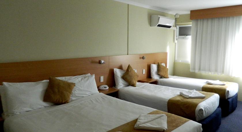 Ciloms Airport Lodge