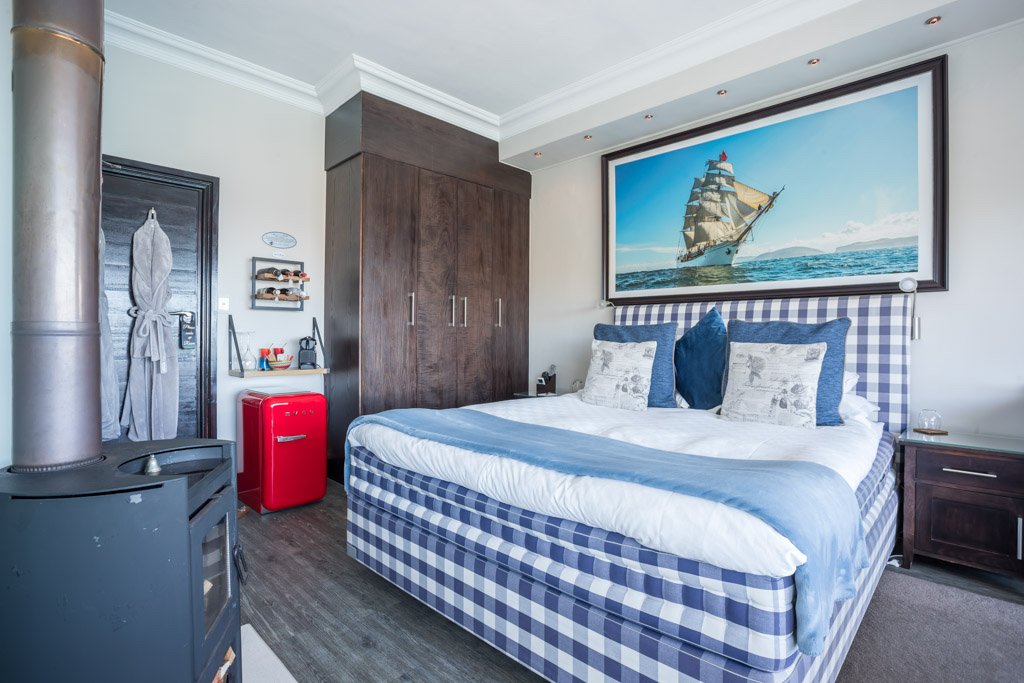 Head over Hills Luxury Retreat