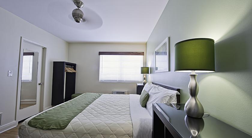 The Colony Hotel