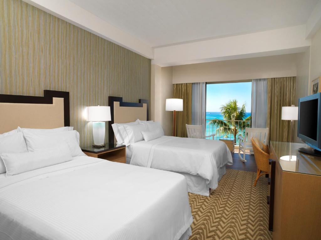 Moana Surfrider, A Westin Resort & Spa, Waikiki Beach