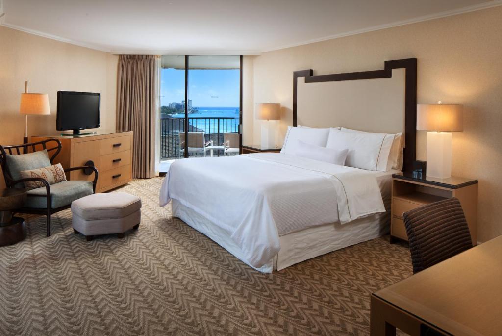 Moana Surfrider, A Westin Resort & Spa, Waikiki Beach