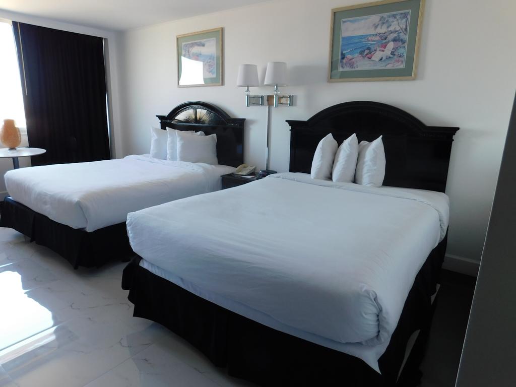 Ramada by Wyndham North Bergen (Formerly Meadowlands View)
