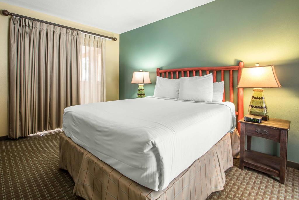 Bluegreen Christmas Mountain Village, an Ascend Resort